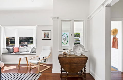 The Lighthouse - Lightning Ridge Tourism 3