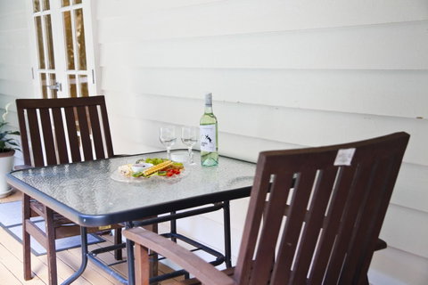 Curtis Falls Cottage - Lightning Ridge Tourism 14
