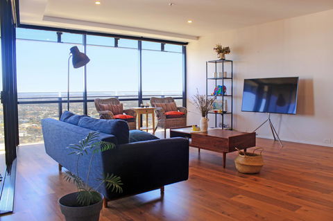 Circle On Cavill Surfers Paradise Apartments-Holiday Paradise - Lightning Ridge Tourism 6