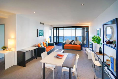 Circle On Cavill Surfers Paradise Apartments-Holiday Paradise - Lightning Ridge Tourism 16