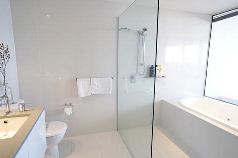 Circle On Cavill Surfers Paradise Apartments-Holiday Paradise - Lightning Ridge Tourism 14