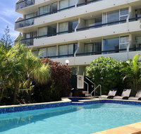 Hi Ho Beach Front Apartments on Broadbeach - Lightning Ridge Tourism