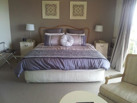 Waterview Gardens B&B - Lightning Ridge Tourism 0