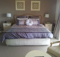 Waterview Gardens BB - Lightning Ridge Tourism