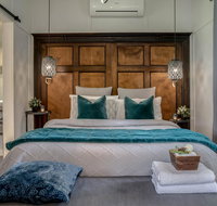 White Gates - Lightning Ridge Tourism