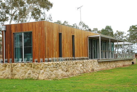 Willalooka Eco Lodge - Lightning Ridge Tourism 3
