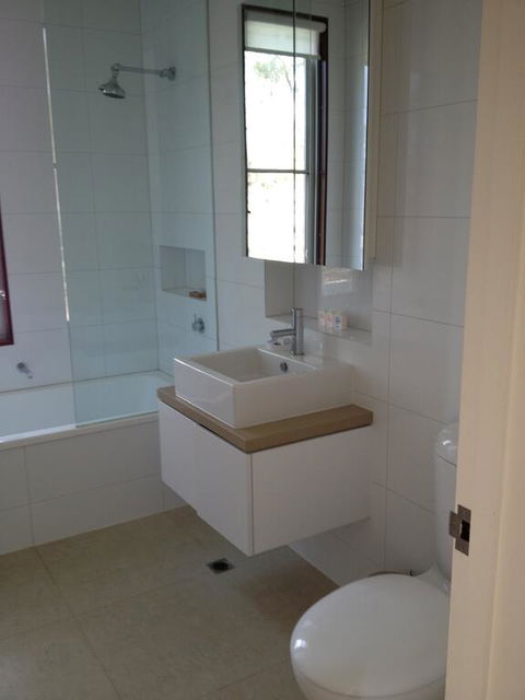 Willalooka Eco Lodge - Lightning Ridge Tourism 1