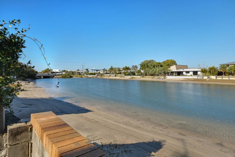 Woomba1 - Lightning Ridge Tourism 1