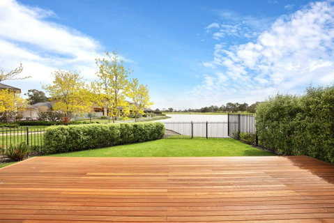 Xus Residence - Lightning Ridge Tourism 1