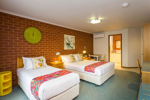 Yackandandah Motor Inn - Lightning Ridge Tourism 3