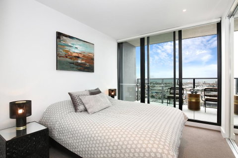 Xu's Residence@No.1 Collins Wharf - Lightning Ridge Tourism 1