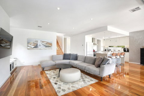 Xus Residence - Lightning Ridge Tourism 2
