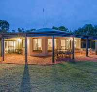 Yallingup Pet Friendly Bush Retreat - Lightning Ridge Tourism