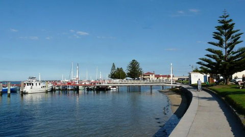 Yarram Holiday Park - Lightning Ridge Tourism 3