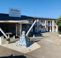 Zorba Waterfront Motel - Lightning Ridge Tourism