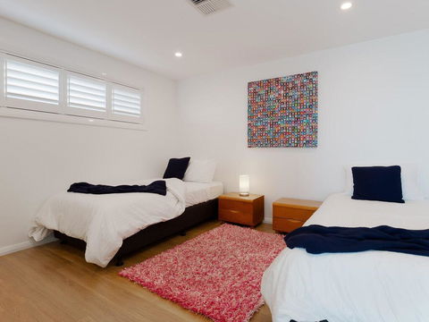 Maison De La Mer 30 Mulubinda Parade - Luxurious, Linen, Aircon And Panoramic Views - Lightning Ridge Tourism 1