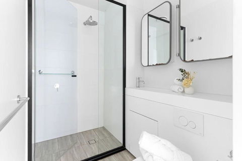 A 2BR Apt Near Melbourne Central & QV Market - Lightning Ridge Tourism 2