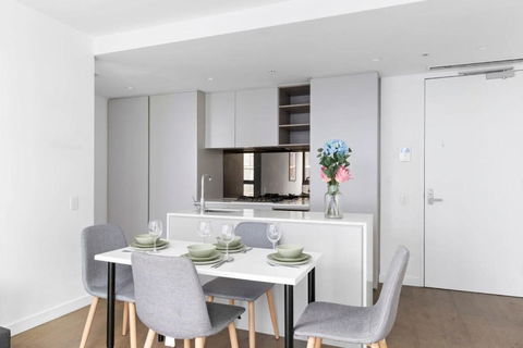 A 2BR Apt Near Melbourne Central & QV Market - Lightning Ridge Tourism 4