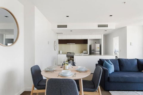 A 2BR Apt With Amazing Harbor Views FREE Parking - Lightning Ridge Tourism 3