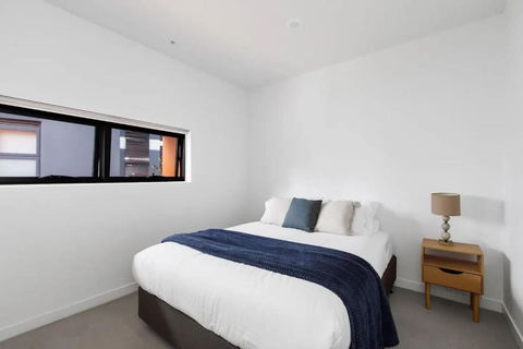 A 3BR Apt Next To Melbourne Zoo FREE Parking - Lightning Ridge Tourism 4