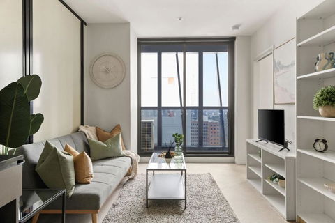 A Chic & Comfy 2BR Apt On Collins With City Views - Lightning Ridge Tourism 0