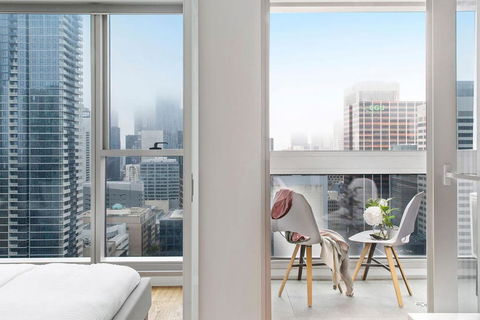 A Chic & Lovely 2BR Apt CBD With City Views - Lightning Ridge Tourism 4