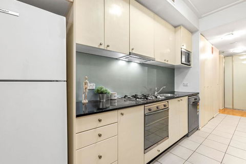 A Chic Studio Right Next To Darling Harbour - Lightning Ridge Tourism 4