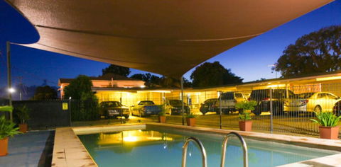 A & A Motel - Lightning Ridge Tourism 0