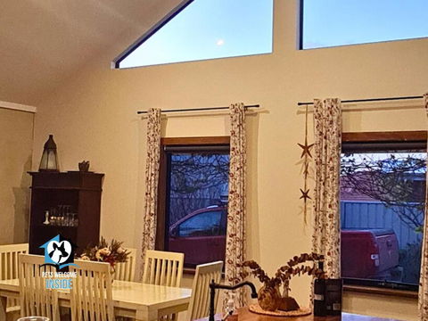 A Beautiful New Property, Walking Distance To The Beach In Esperance WA! - Lightning Ridge Tourism 3