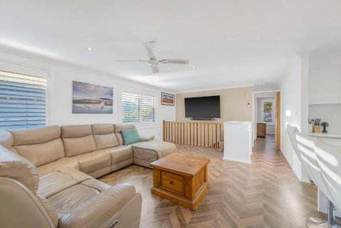 Absolute Waterfront - Lightning Ridge Tourism 2