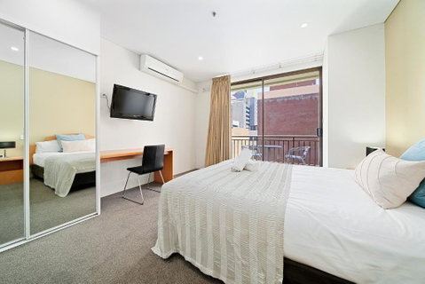 All Suites Perth - Lightning Ridge Tourism 4