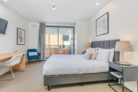All Suites Perth - Lightning Ridge Tourism 2
