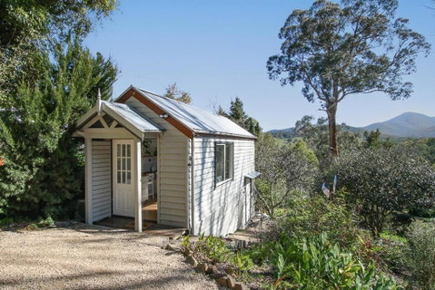 Alsace - Healesville - Lightning Ridge Tourism 0