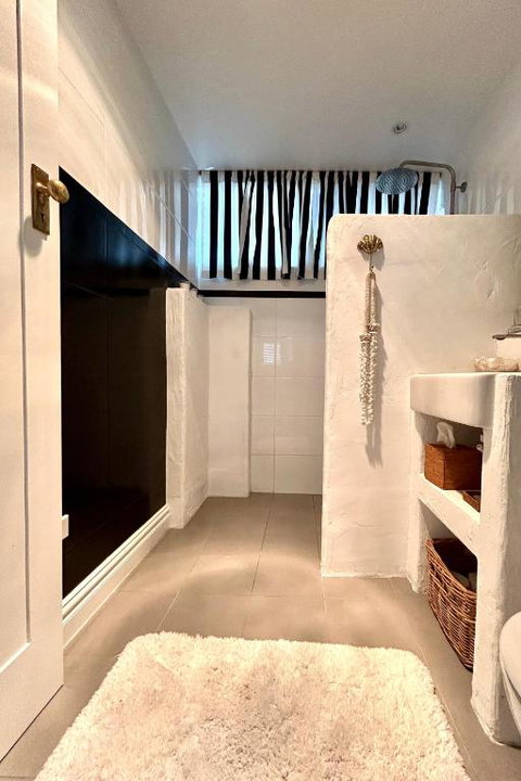 Avalon Beach Cottage- The Islander - Lightning Ridge Tourism 4