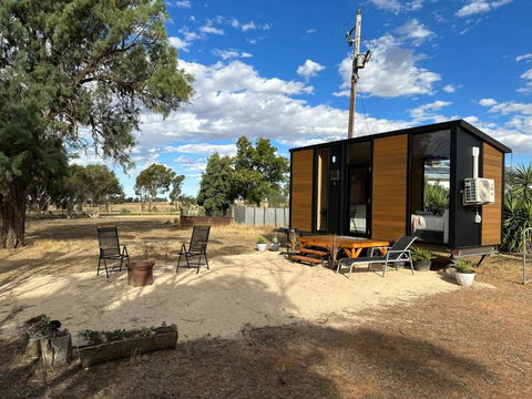Banyena Homestead By Tiny Away - Lightning Ridge Tourism 1