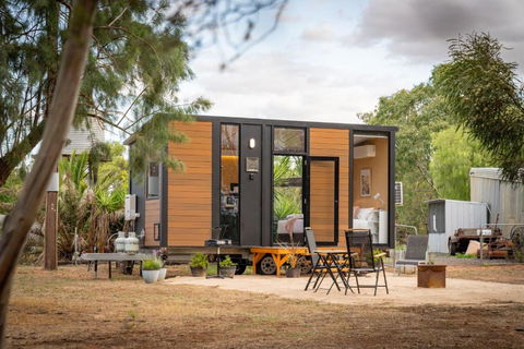 Banyena Homestead By Tiny Away - Lightning Ridge Tourism 0