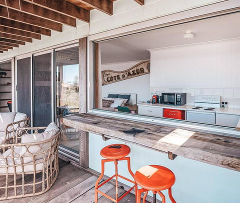 BAY PROPERTIES . Pacific Lodge Studio - Lightning Ridge Tourism 2