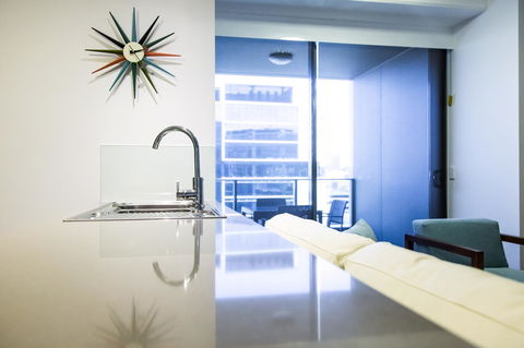 M&A Apartments - Lightning Ridge Tourism 30