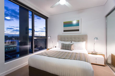 M&A Apartments - Lightning Ridge Tourism 4