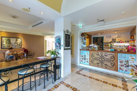 Bel Air On Broadbeach - Official - Lightning Ridge Tourism 7