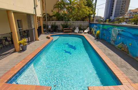 Burleigh Gold Coast Motel - Lightning Ridge Tourism 20