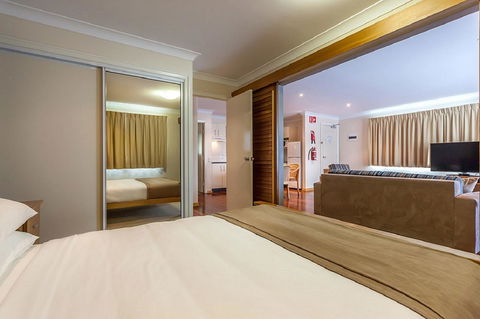 Eastgate On The Range Motel - Lightning Ridge Tourism 12