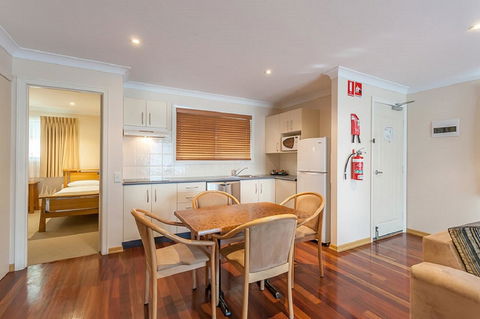 Eastgate On The Range Motel - Lightning Ridge Tourism 13