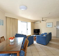 Markham Court - Lightning Ridge Tourism