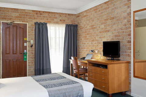Coopers Colonial Motel - Lightning Ridge Tourism 17