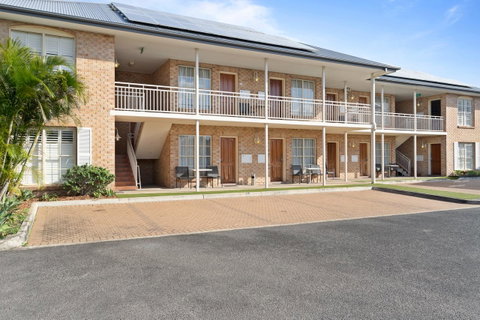 Coopers Colonial Motel - Lightning Ridge Tourism 27
