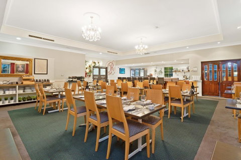 Coopers Colonial Motel - Lightning Ridge Tourism 10