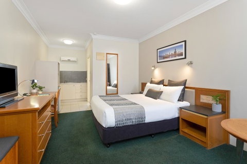 Coopers Colonial Motel - Lightning Ridge Tourism 35