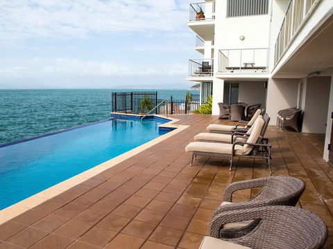 Grand Mercure Apartments Magnetic Island - Lightning Ridge Tourism 4