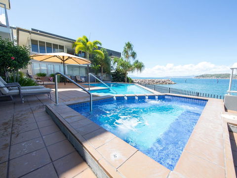 Grand Mercure Apartments Magnetic Island - Lightning Ridge Tourism 8